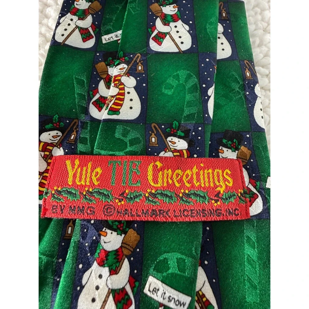 Hallmark Yule Tie Greetings Snowman Pattern Green Silk Men's‎ Necktie